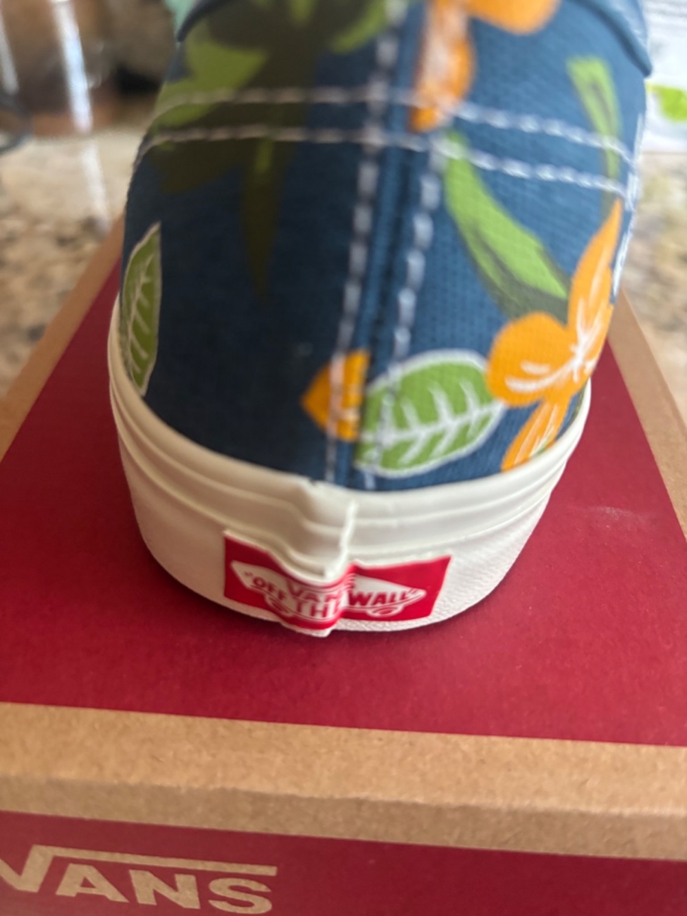 Vans - Picture 3 of 5